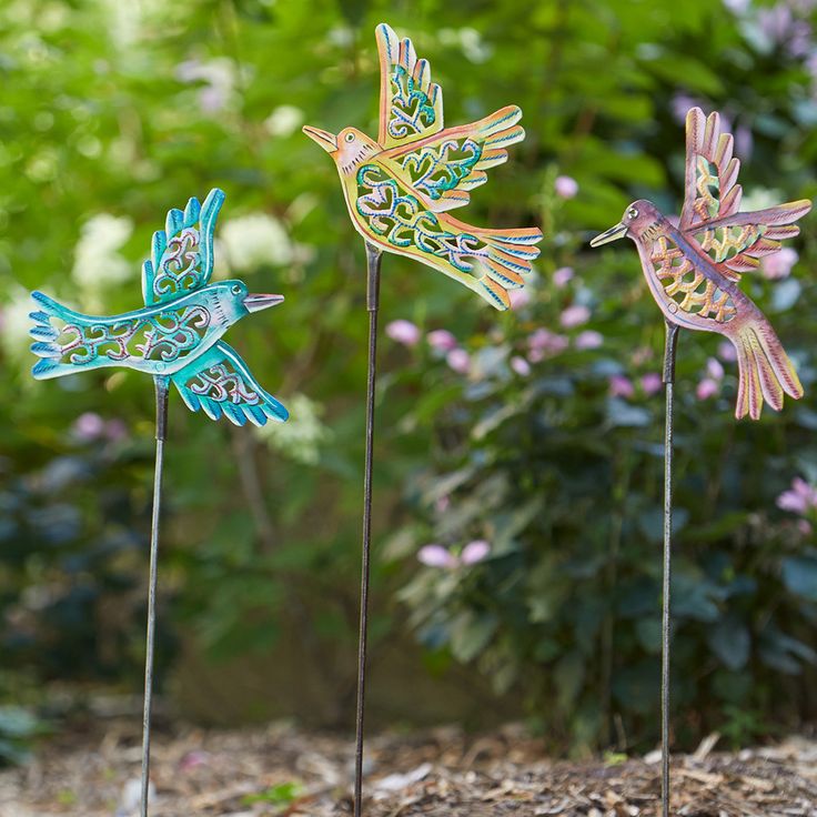 Metal Bird Garden Stake Steel Gardening Decor Yard Art Marker