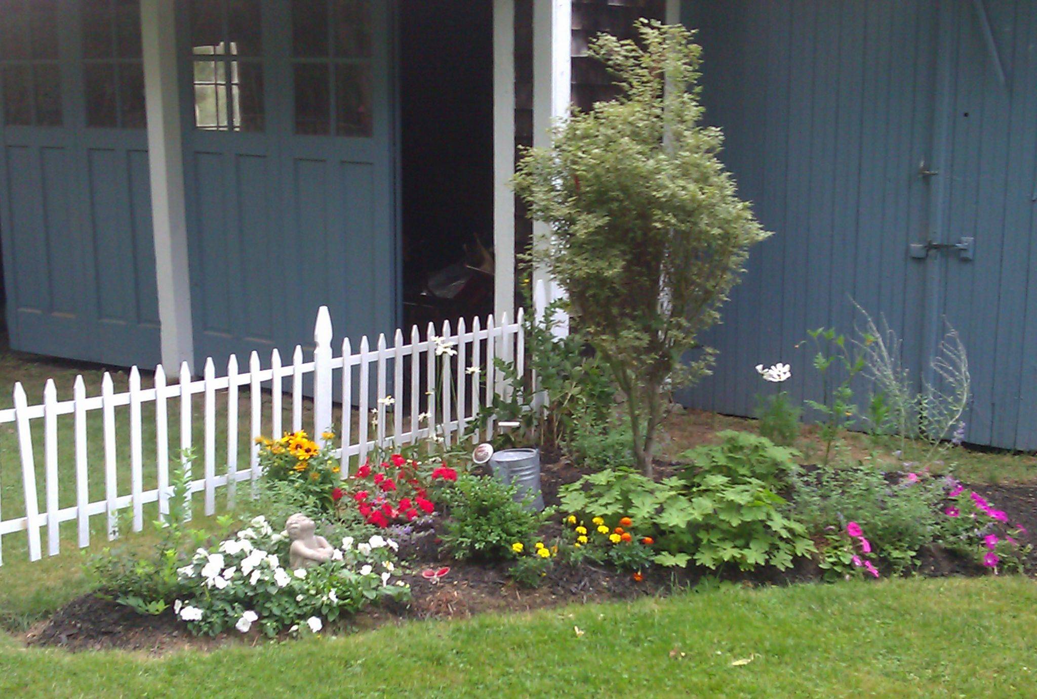 Fence Corner Landscaping
