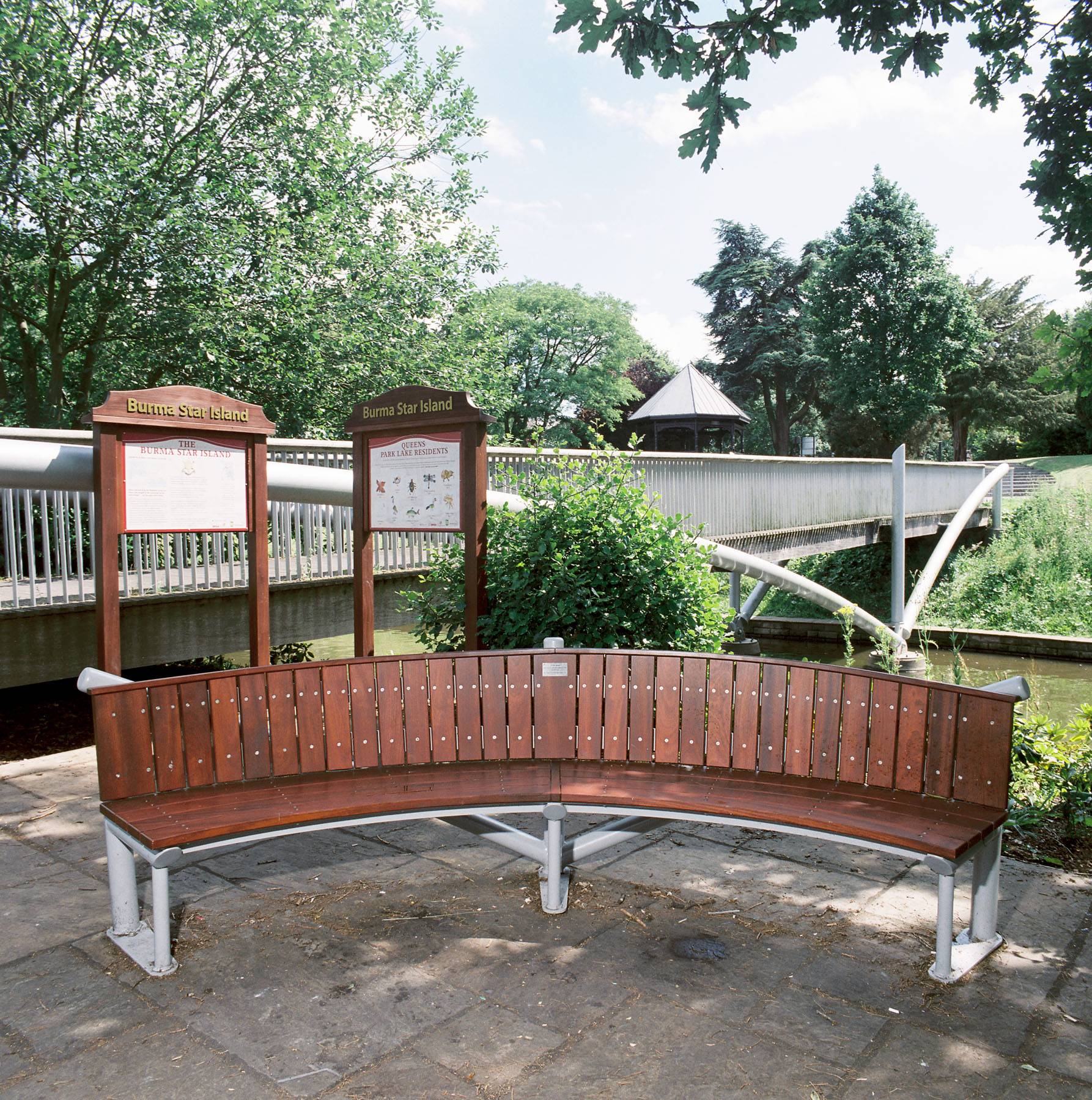 Kingfisher Ornately Curved Teak Bench Outdoor Garden Furniture Teak