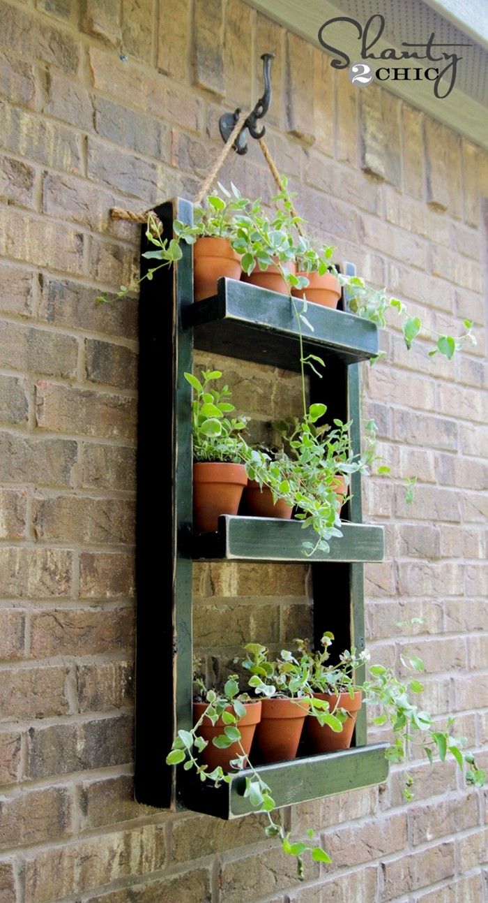 Wood Pallet Mason Jar Hanging Garden