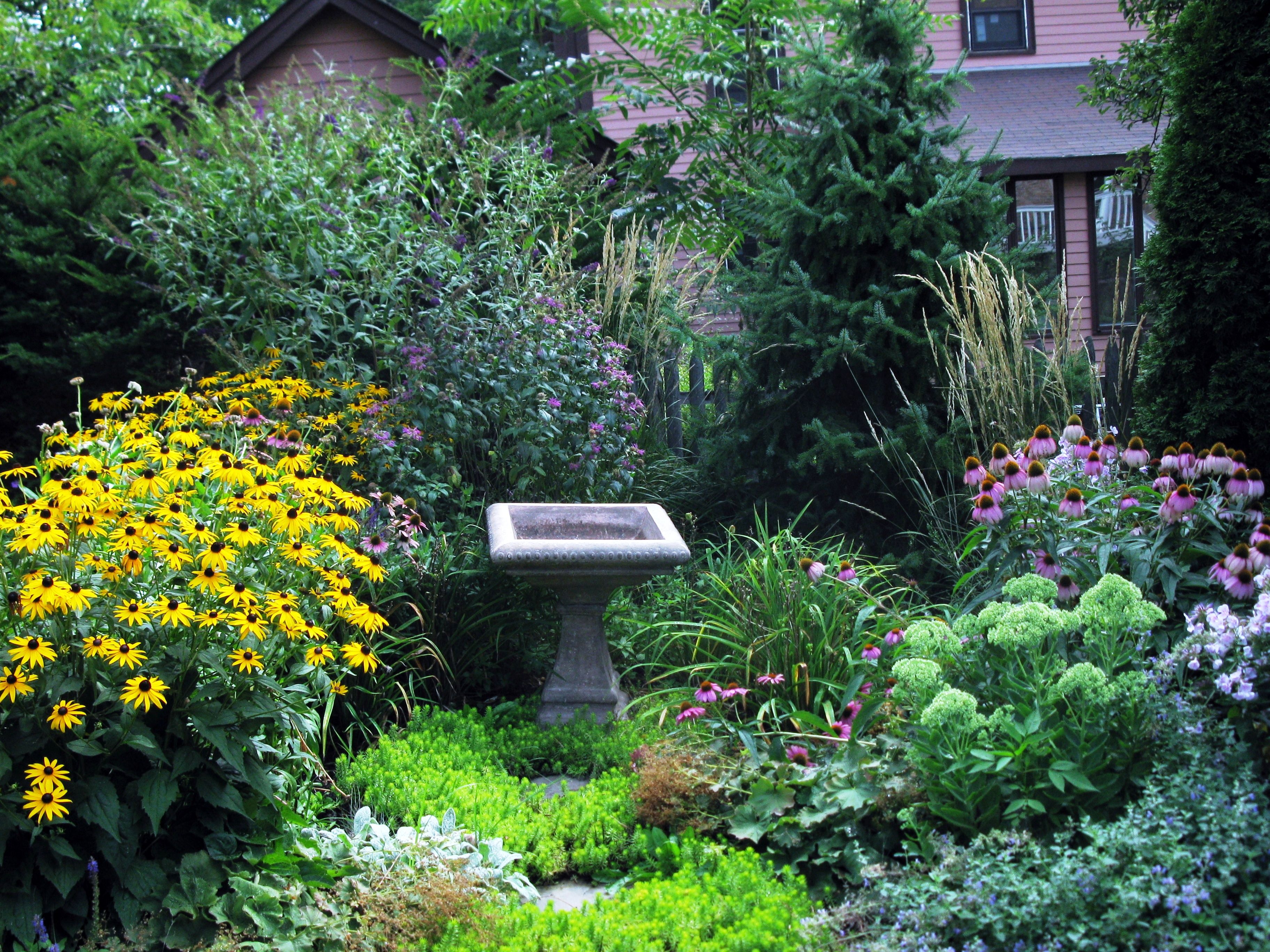 Planting A Circular Flower Bed