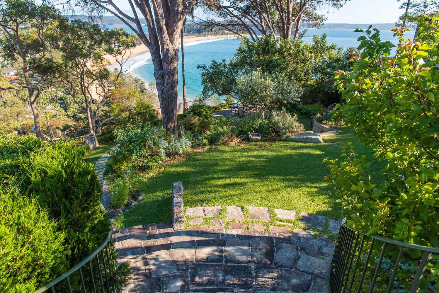 Unique Small Gardens Ideas