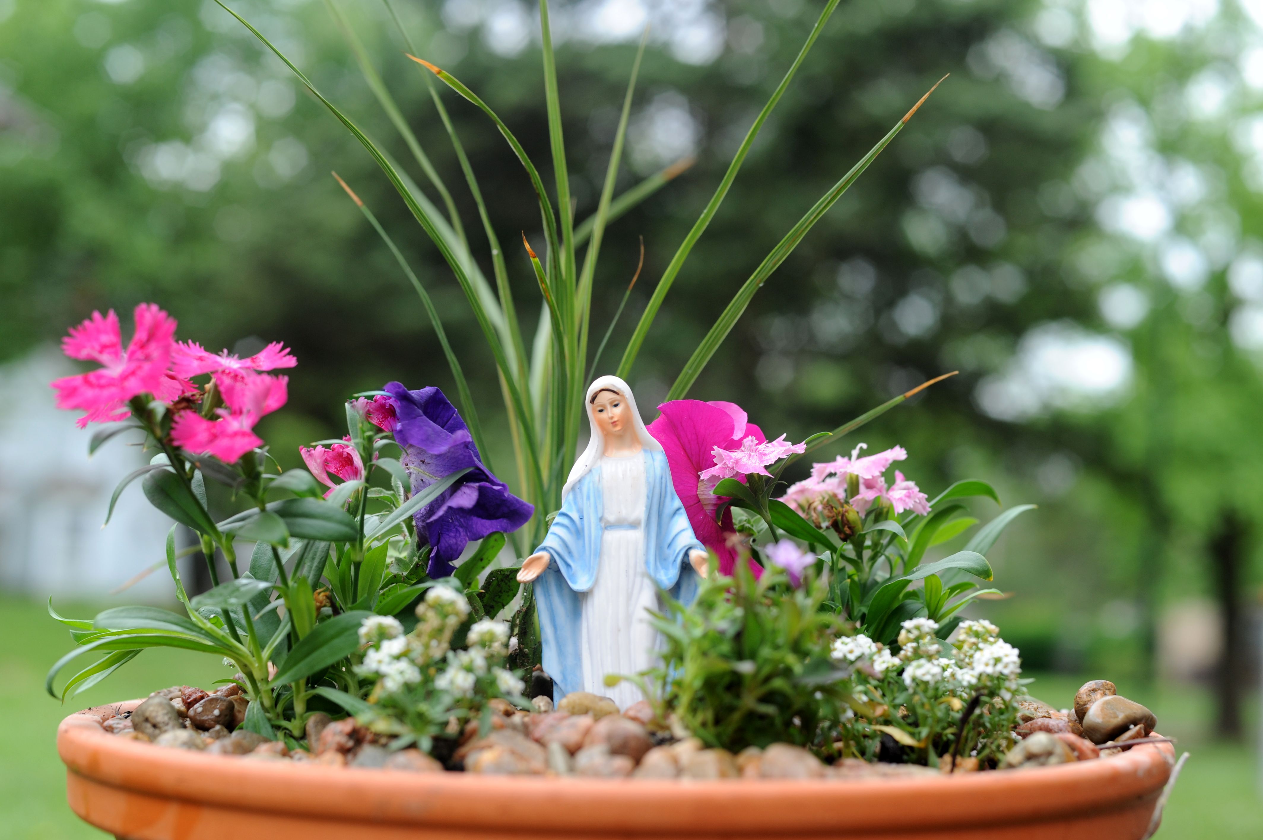 21 Marian Garden Ideas To Consider SharonSable