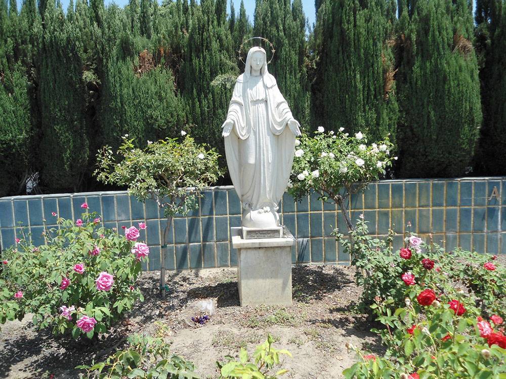 Virgin Mary Garden Ideas Magzhouse