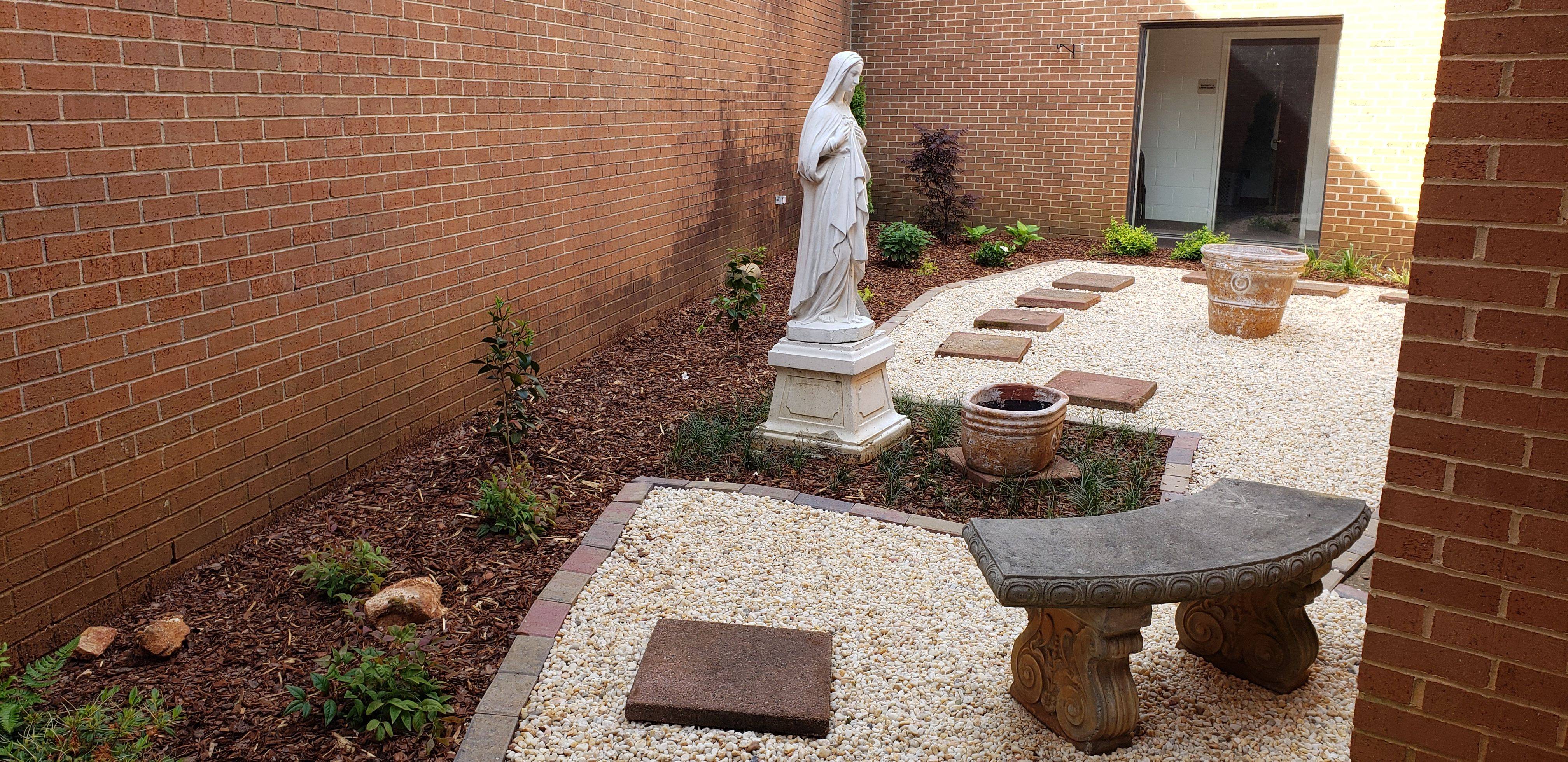 Dog Diy Memorial Dogdiymemorial With Images Memorial Garden Pet