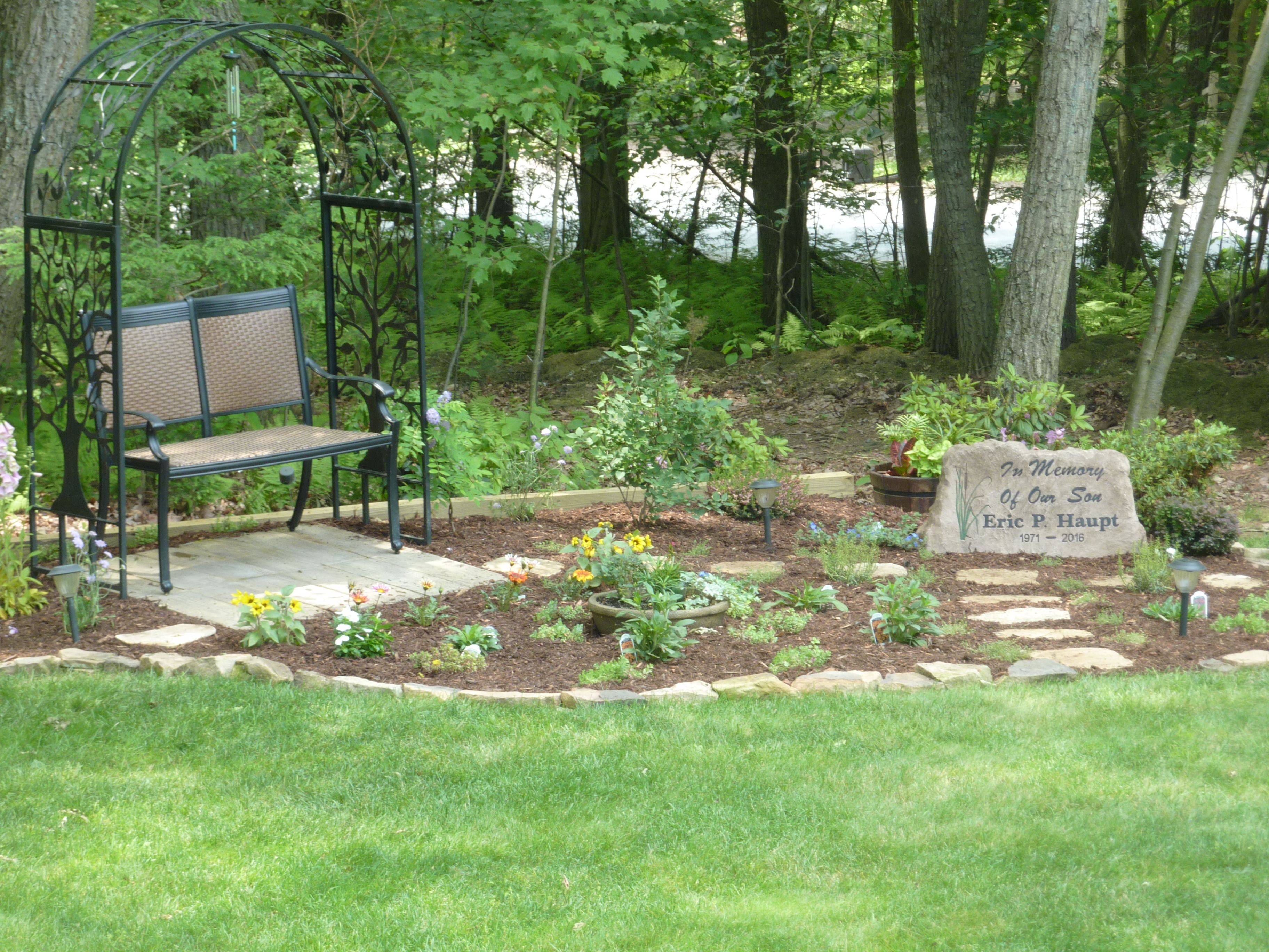 Pet Memorial Garden Ideas