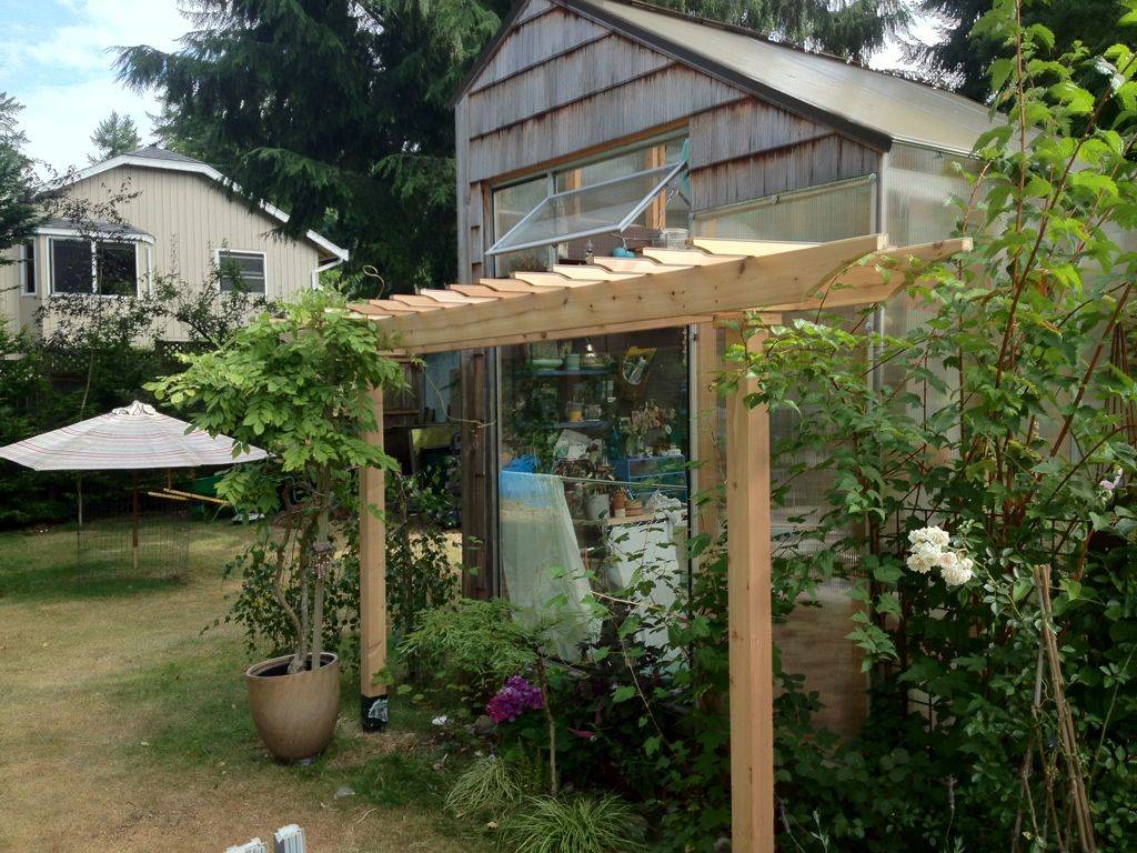 Homemade Garden Arbor Designs
