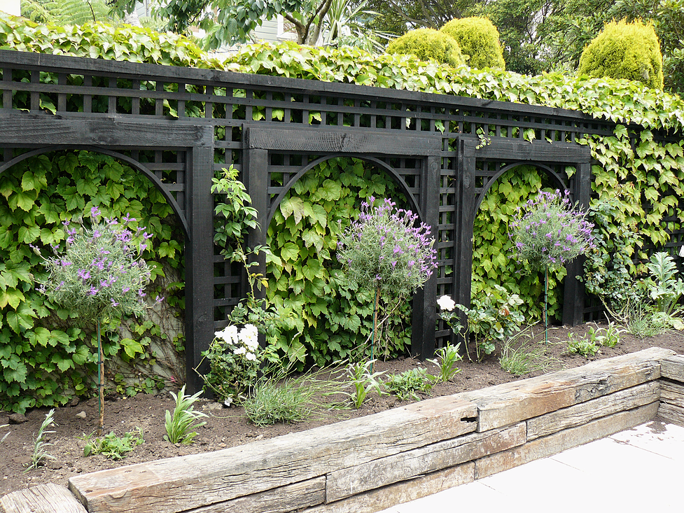 Garden Accents Garden Trellis In W X In H Black Finial Garden