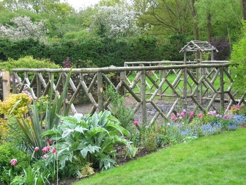 Homart Pyramid Twig Trellis Natural Set