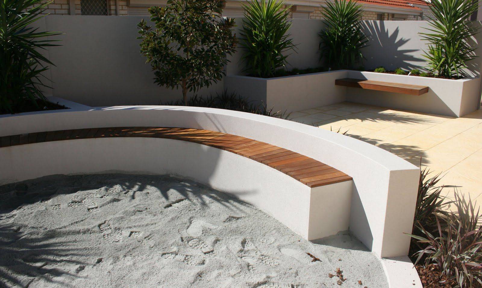 Curved Garden Seating Spaces Ideas