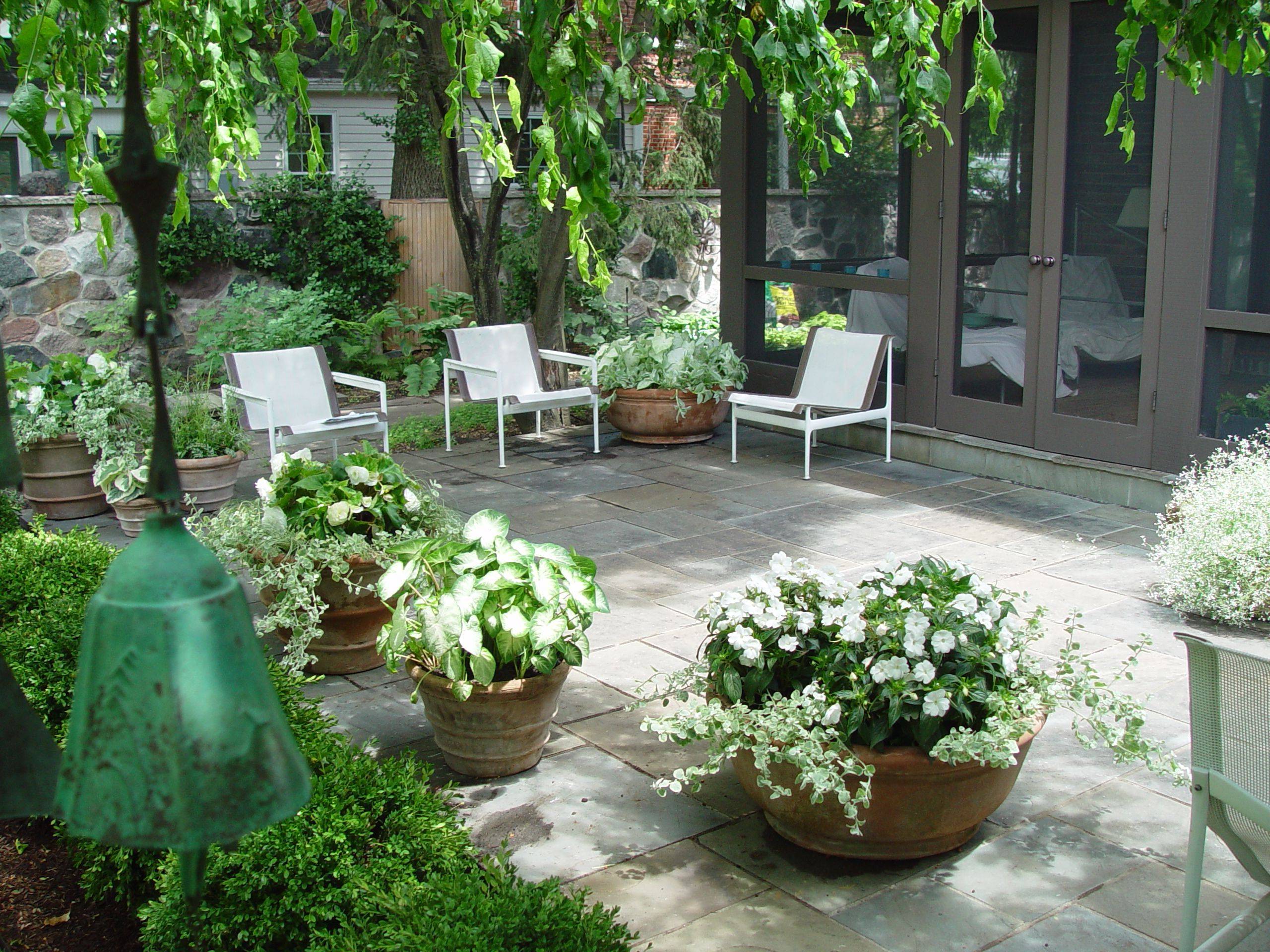 White Impatiens Spectacular Container Gardening Ideas Southern Living