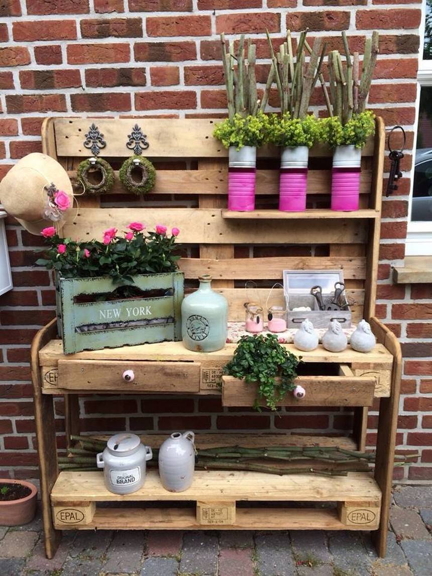 Pallet Potting Table