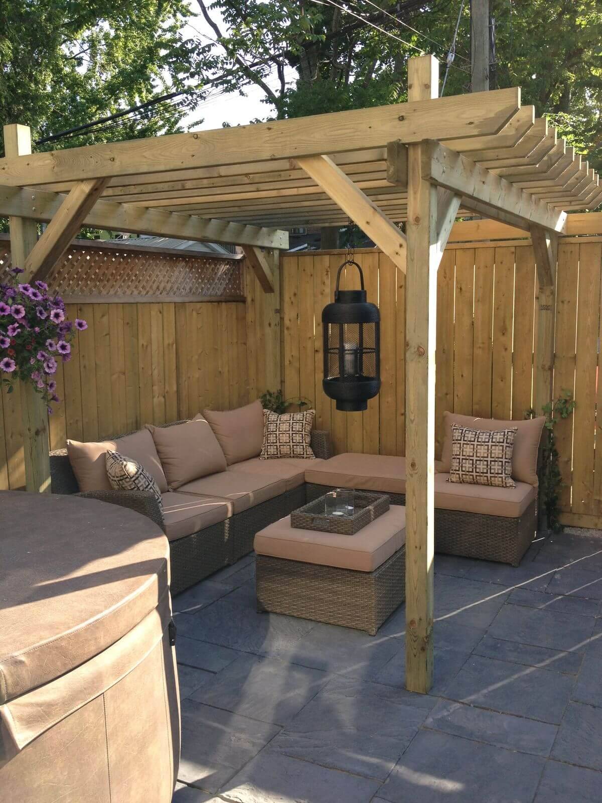 Amazing Backyard Home Designs