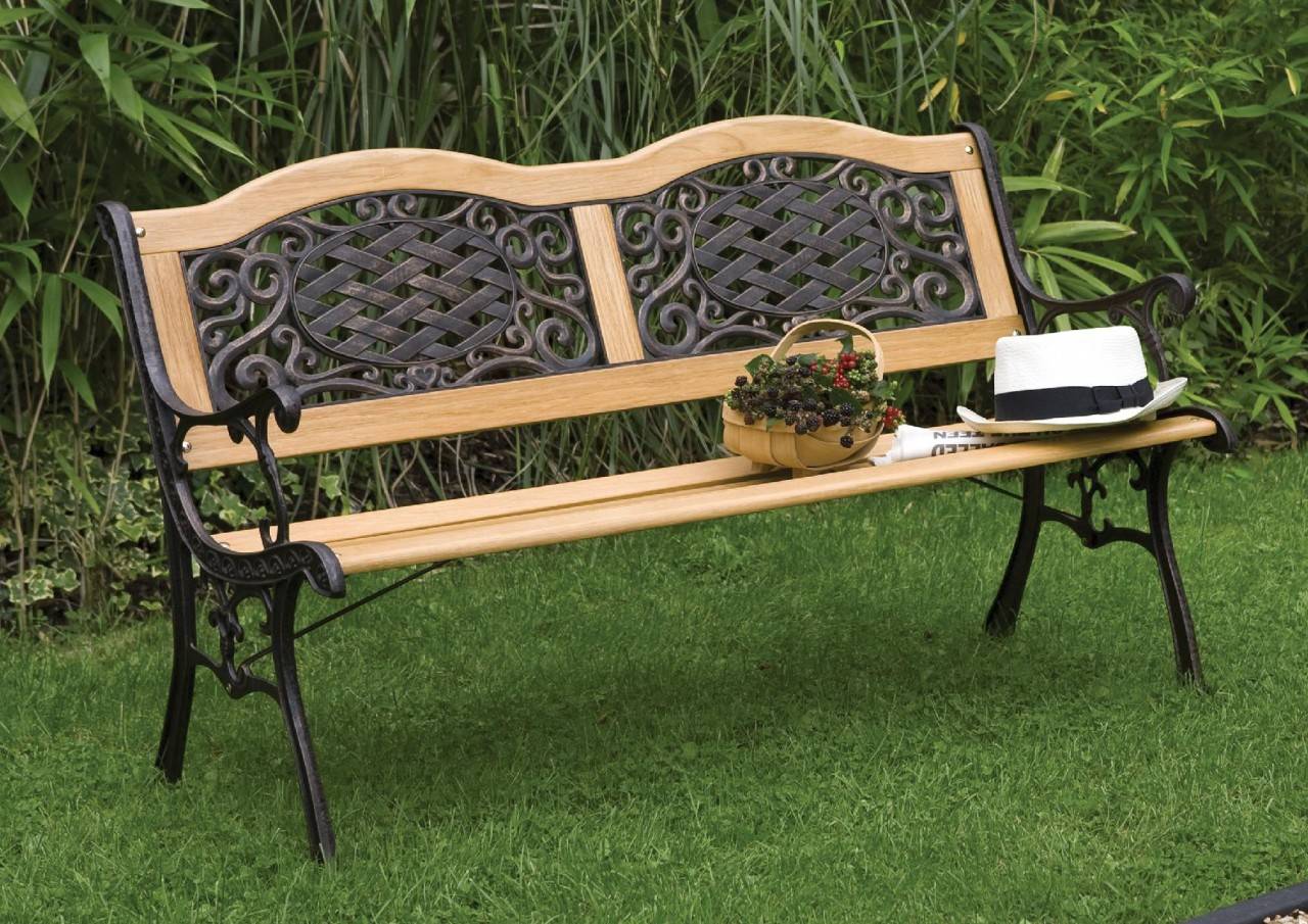 A Diy Outdoor Bench
