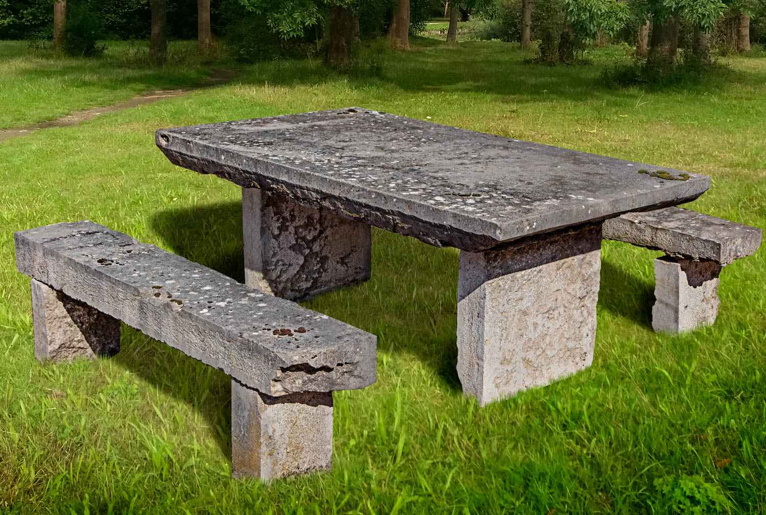 Round Table Set Table