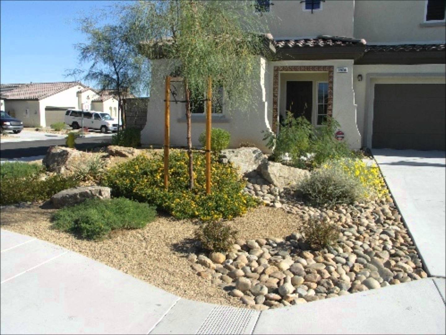 Home Decor Desert Landscaping Ideas Front
