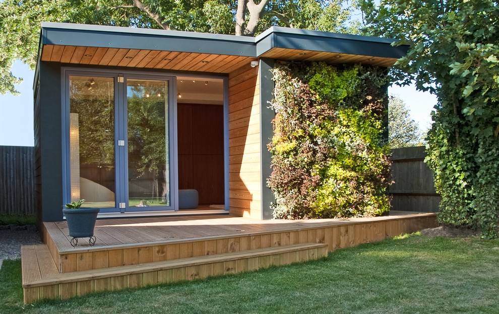 Flat Roof Garden Studio