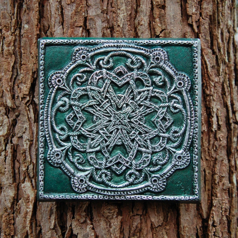 Her Celtic Knot Art Wall Plaque Green Celtic