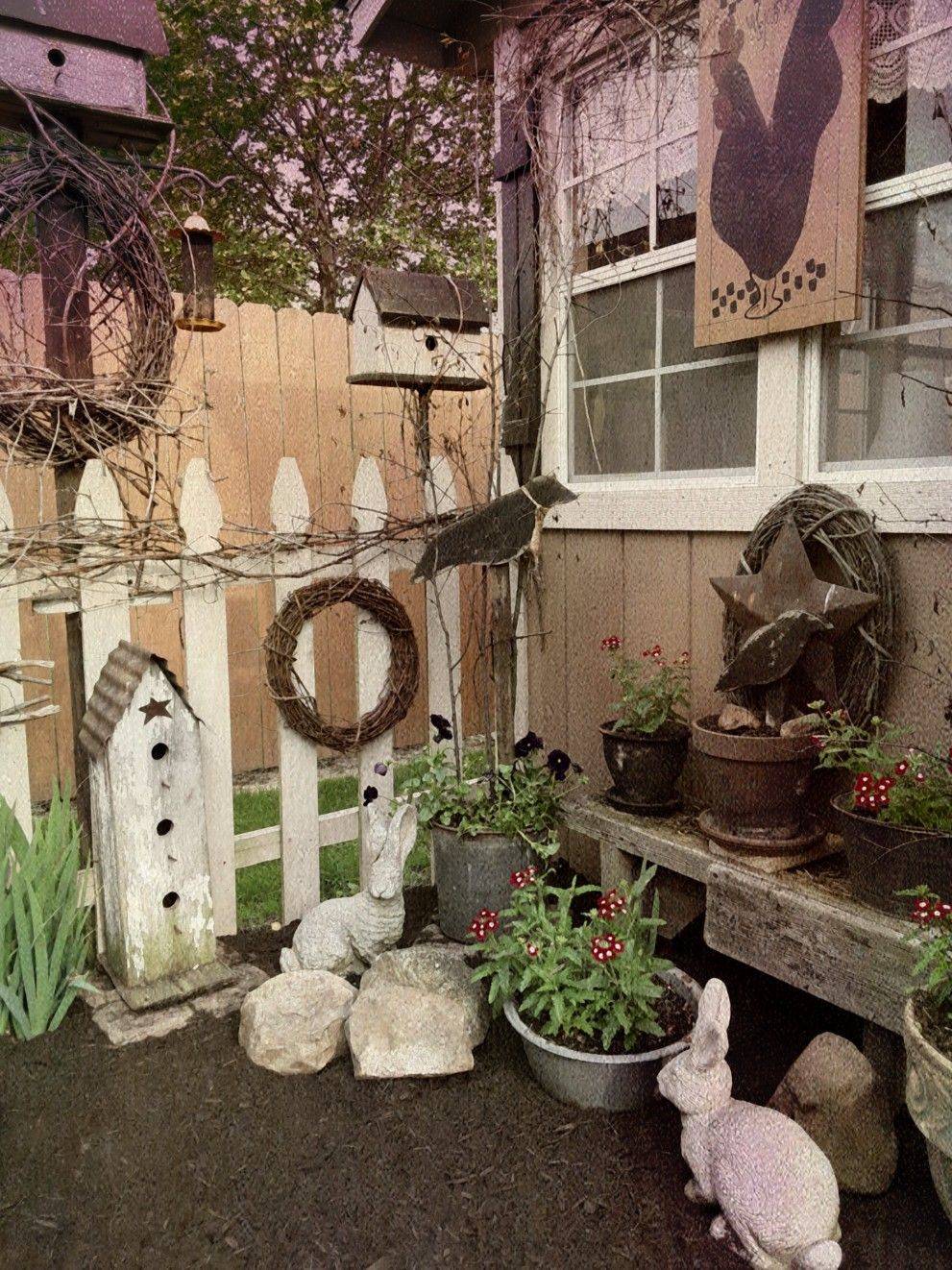 21 Primitive Farmhouse Garden Ideas You Must Look SharonSable
