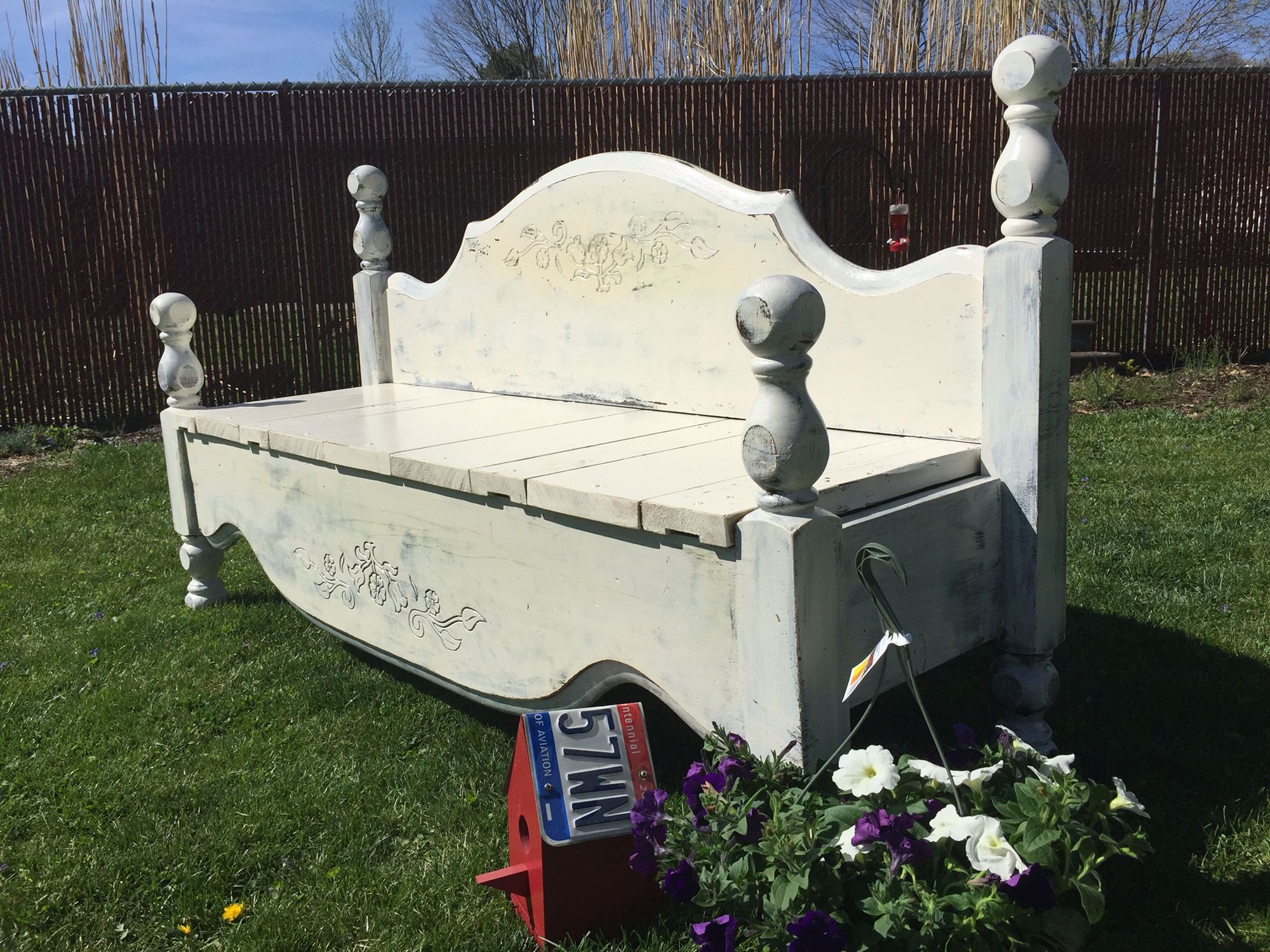 No Shop Available Garden Bench