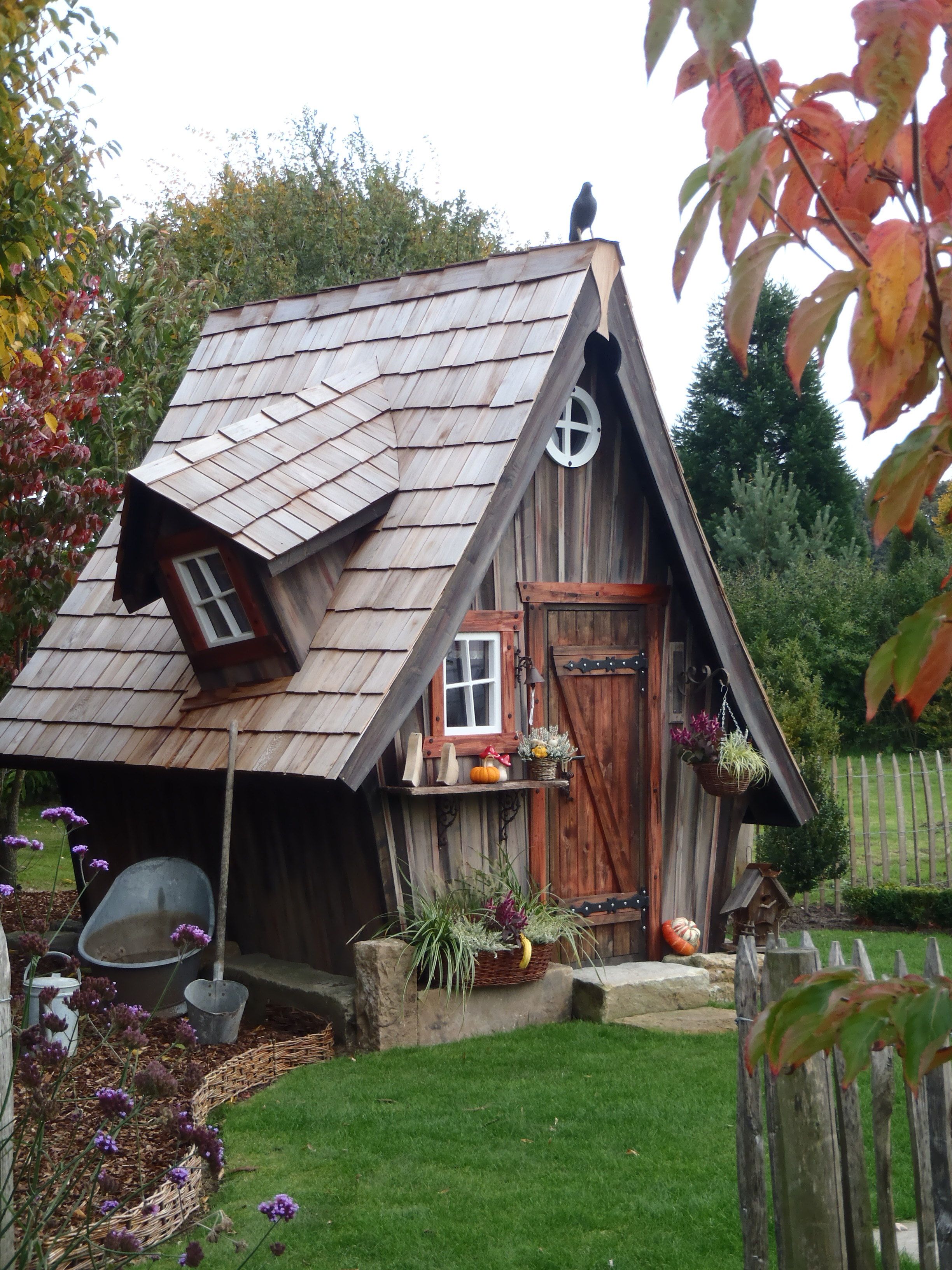 Garden Hut Design Modern Home Exteriors