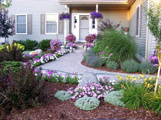 Front Yard Sidewalk Landscaping Ideas