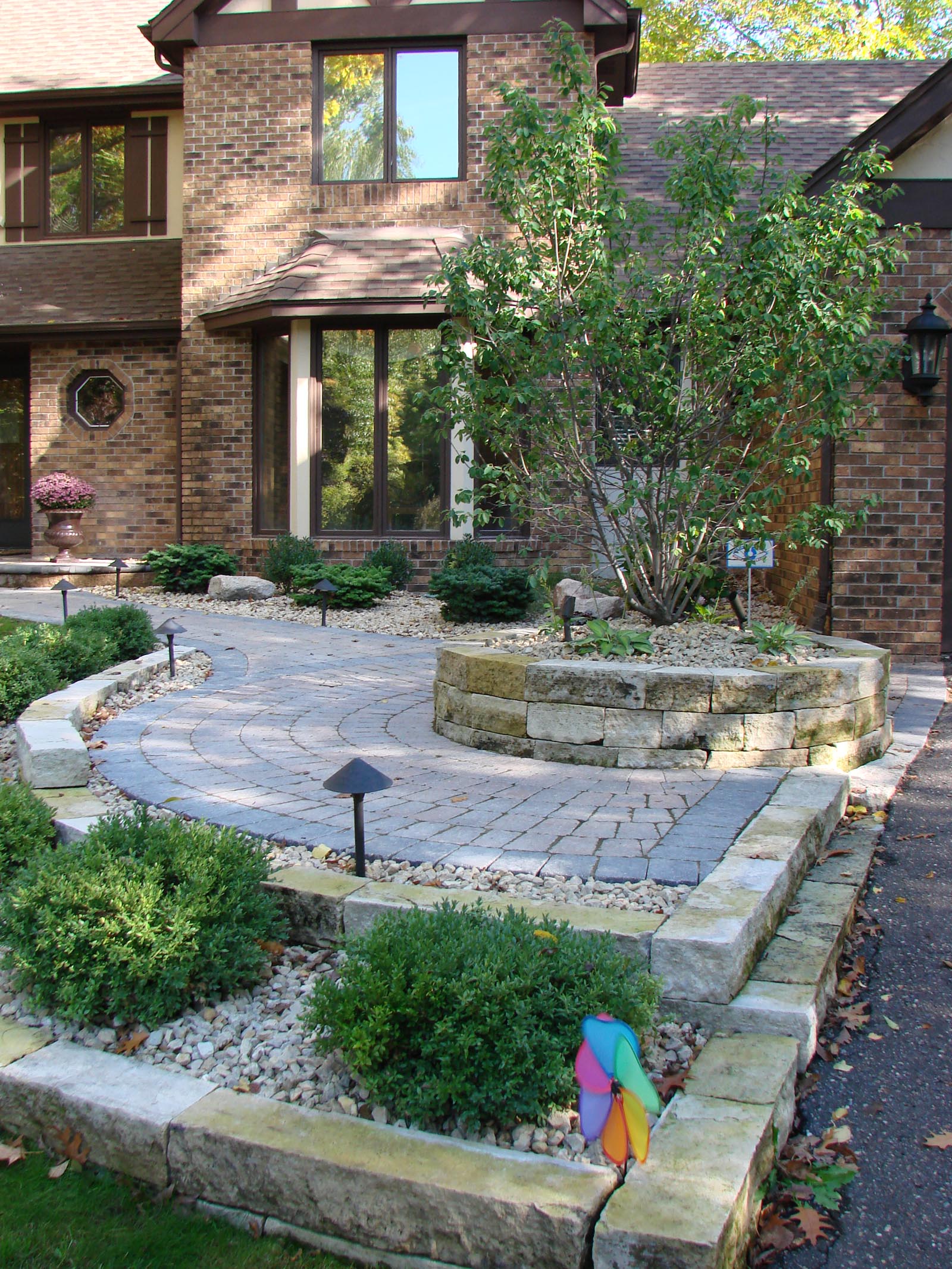 A Gorgeous Entryway Garden