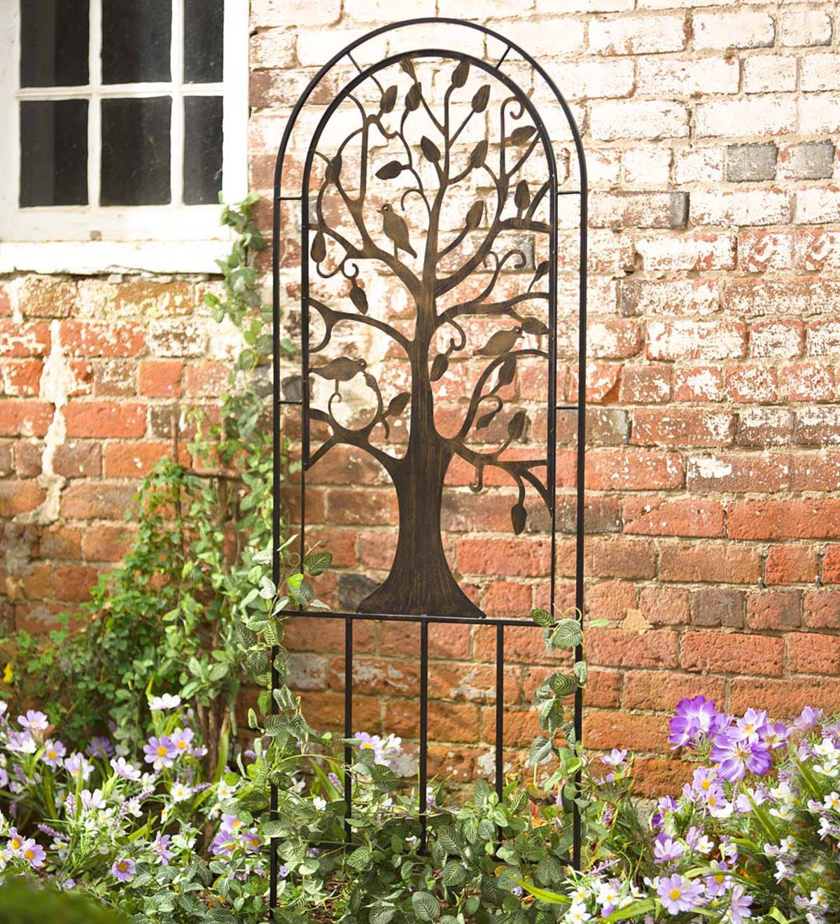 Metal Obelisk Trellis Ideas