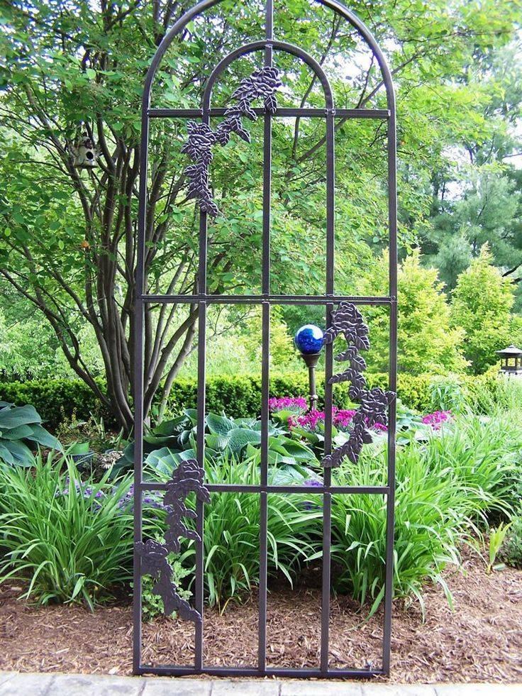Obelisk Trellis