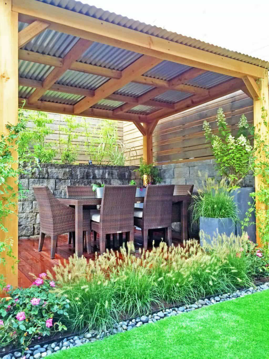 Threepost Cantilever Pergola