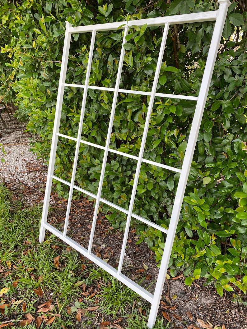 These Metal Garden Trellises