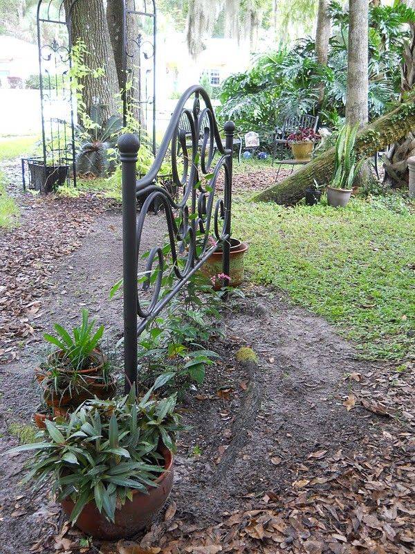 These Metal Garden Trellises