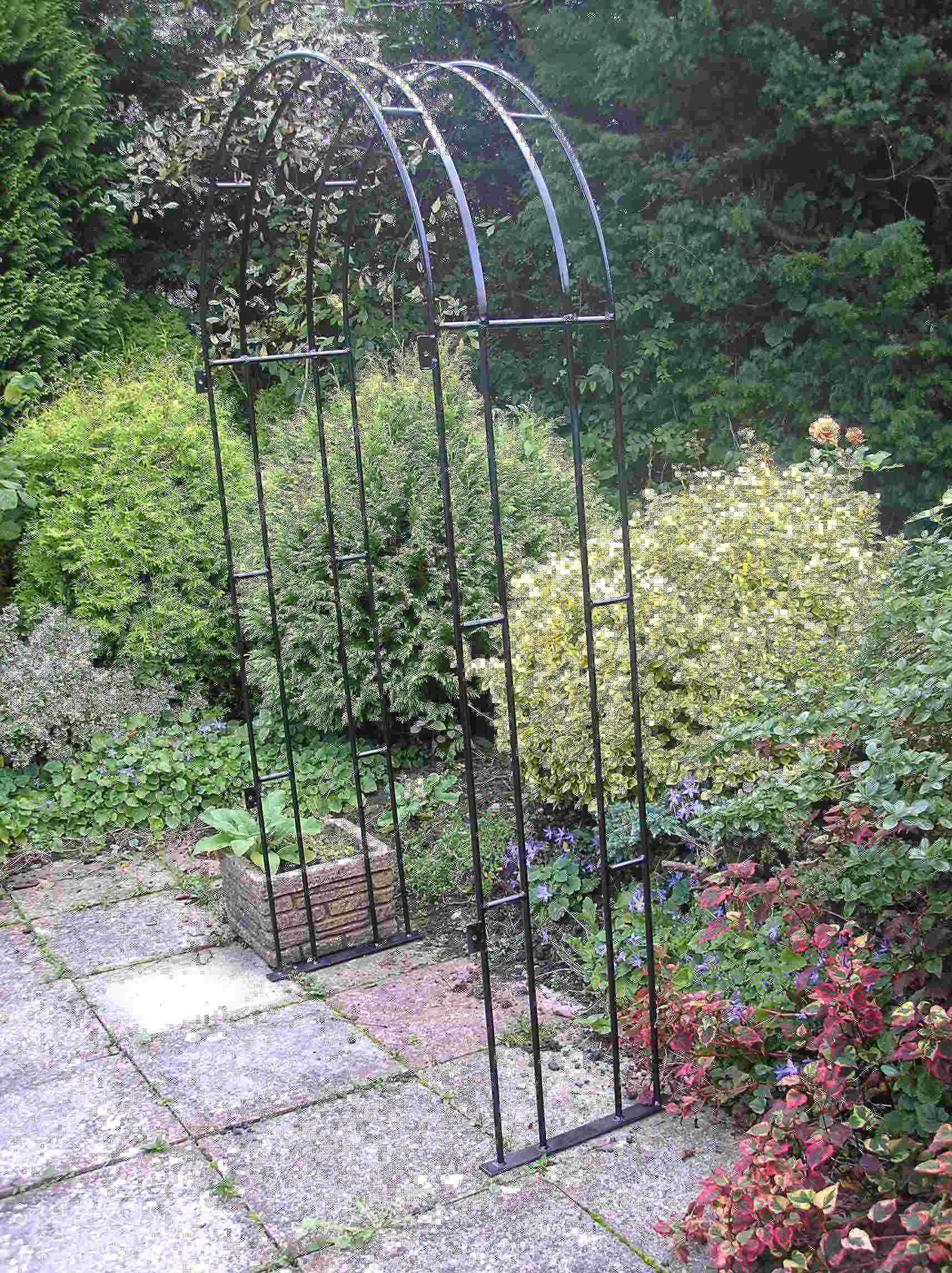 Leanders Lovely Rusted Iron