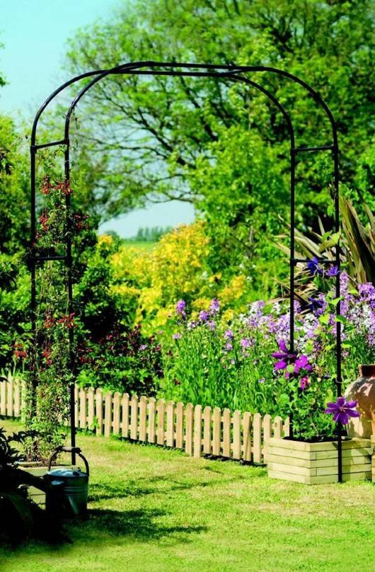 Metal Arched Garden Arbor