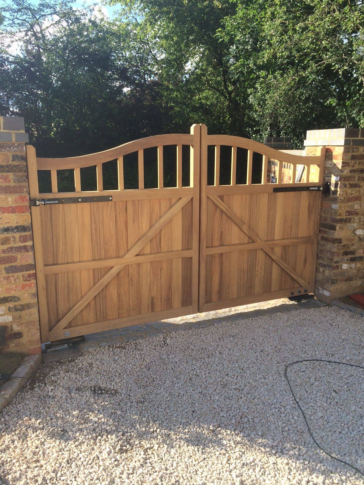 Oak Driveway Gates