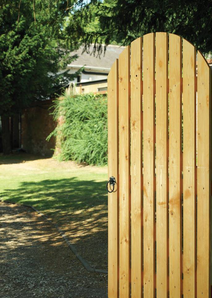 Solid Arch Top Wood Gate Wood Gate