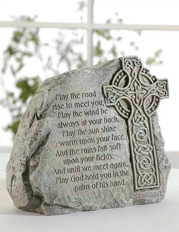 Celtic Shamrock Stepping Stonewall Hanging Celtic Shamrock