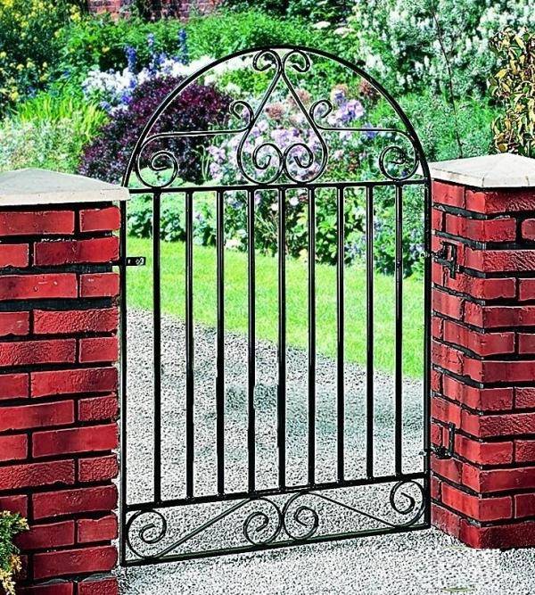 Beautiful Flower Garden Gate Ideas