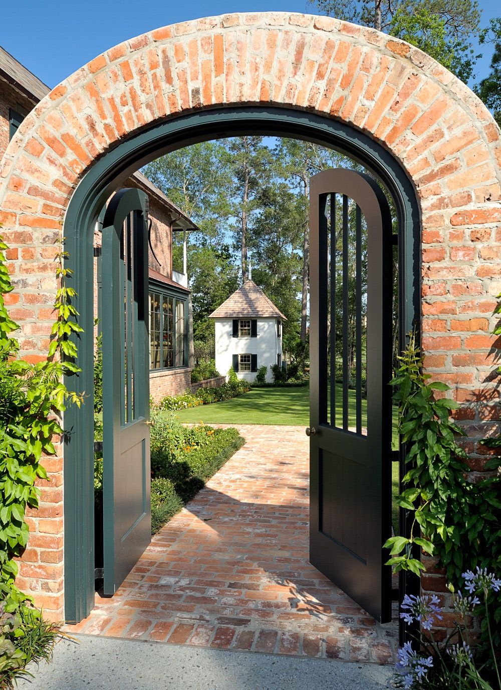 Walled Garden Gate Arch Google Search Garden Wall