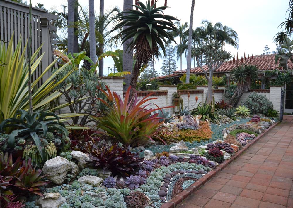 Best Tropical Landscaping Design Ideas Httpsdecoratioco