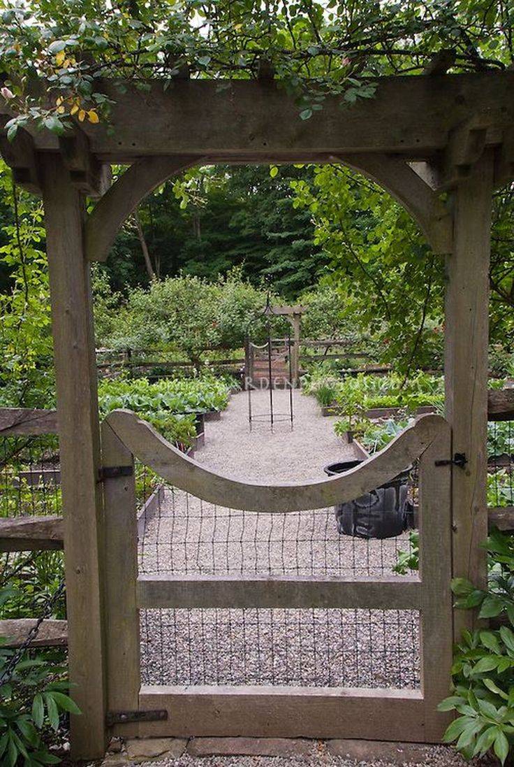 Simple Vegetable Garden Gate Woodworking Projects