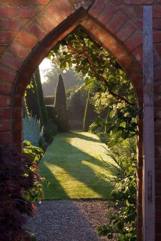 A Secret Garden Decor