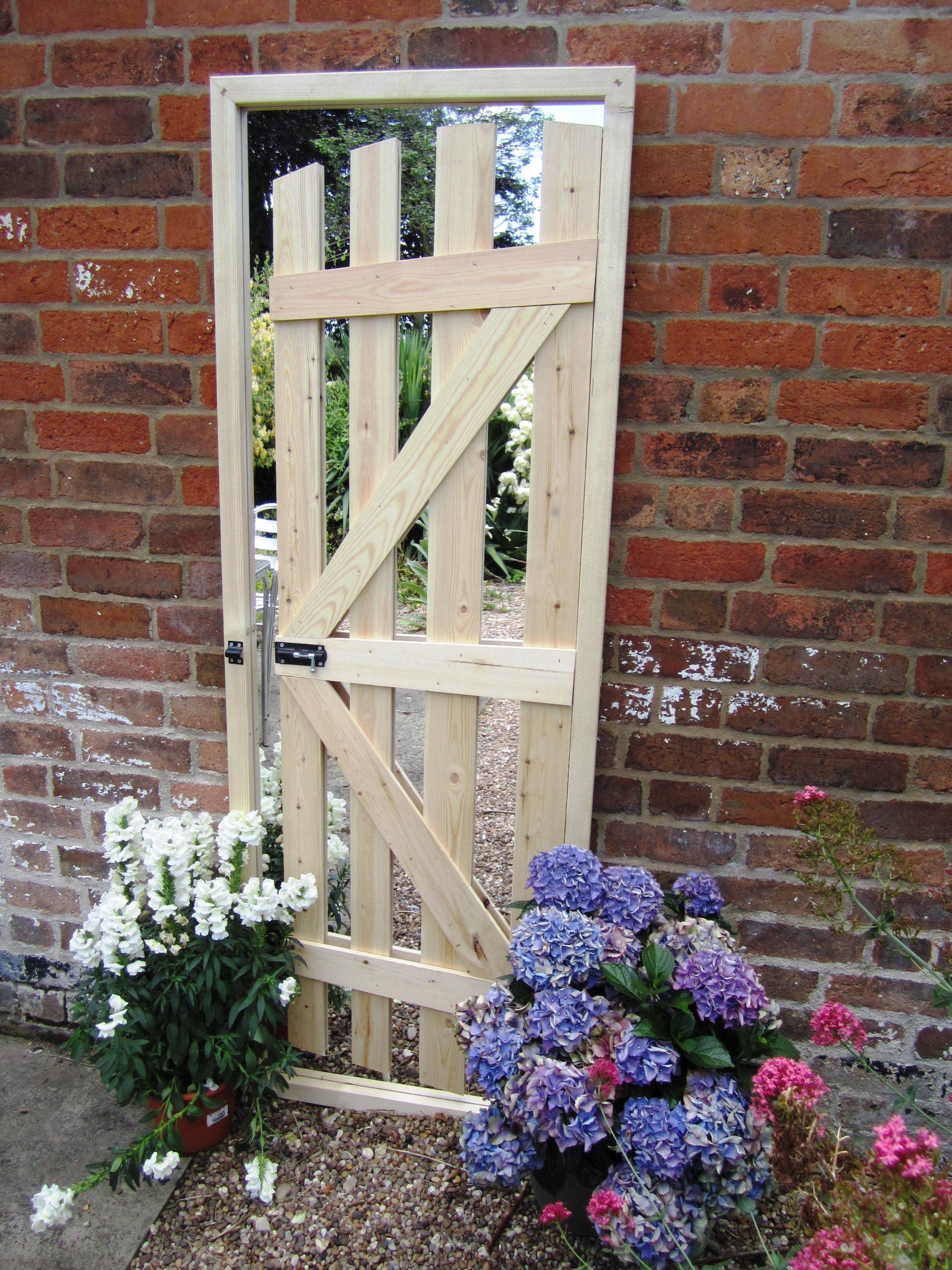 Illusion Mirror Gate