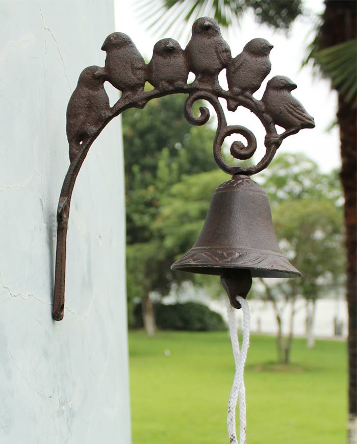 Cast Iron Welcome Dinner Bell Old Key Antique Retro Rustic Hanging