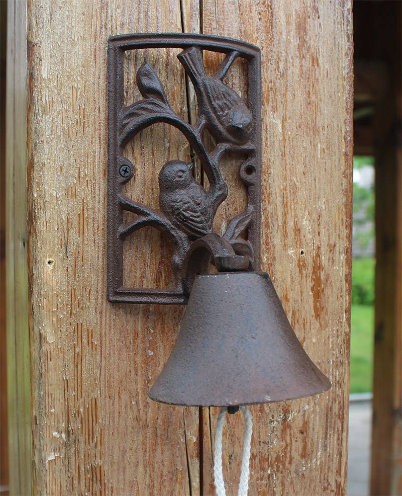 Vintage Antique Wall Mounted Cast Iron Rooster Door Wall Bell Chime