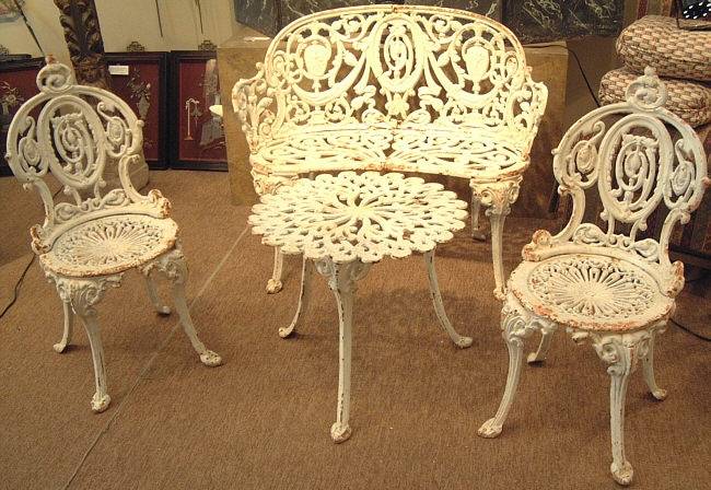 White Wicker Furniture