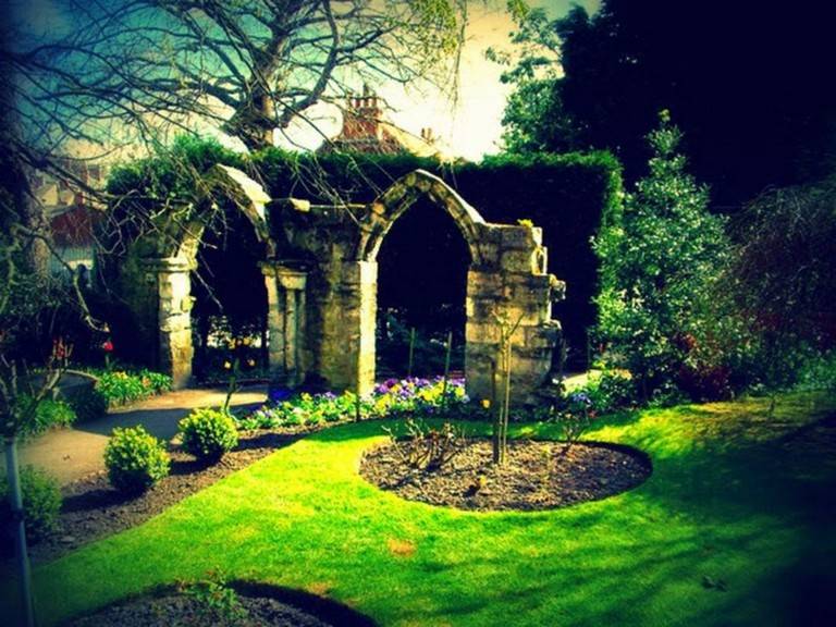 Beauty Gothic Garden Design Ideas Page