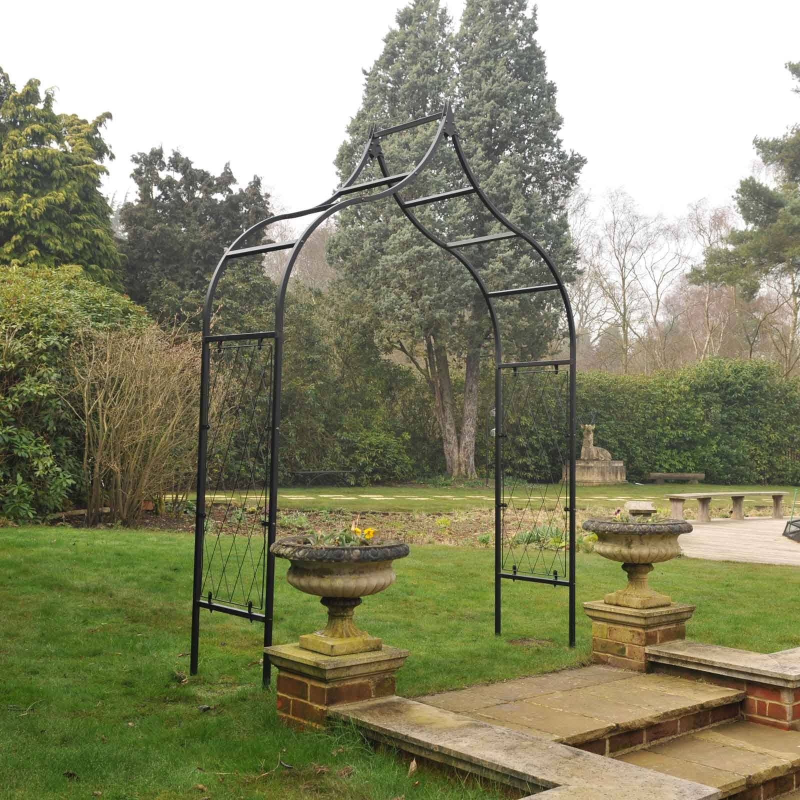 Half Lattice Garden