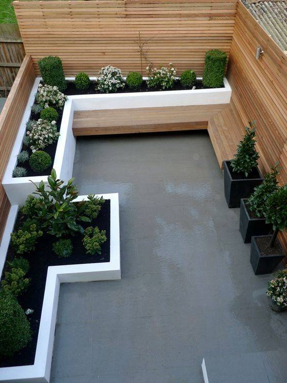 Cute Small Gardens