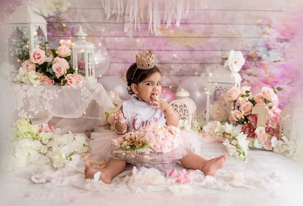 Adorable Baby Girl St Birthday Photoshoot Ideas